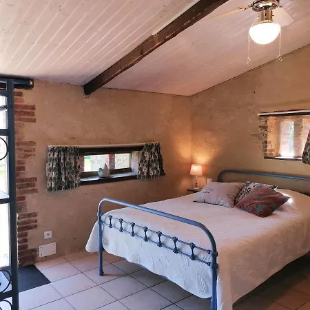 D'hotes Les Hautes Papinieres فندق مبيت وإفطار 3*