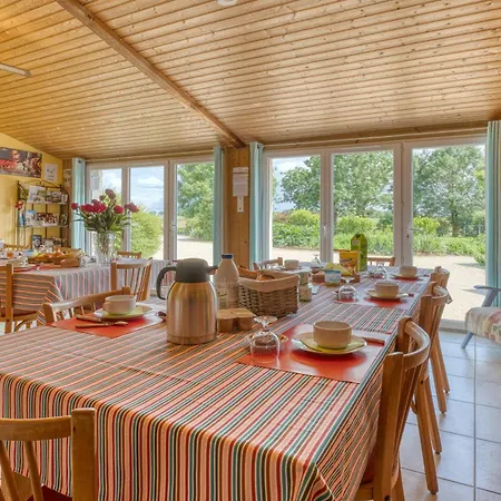 فندق مبيت وإفطار D'hotes Les Hautes Papinieres Saint-Prouant