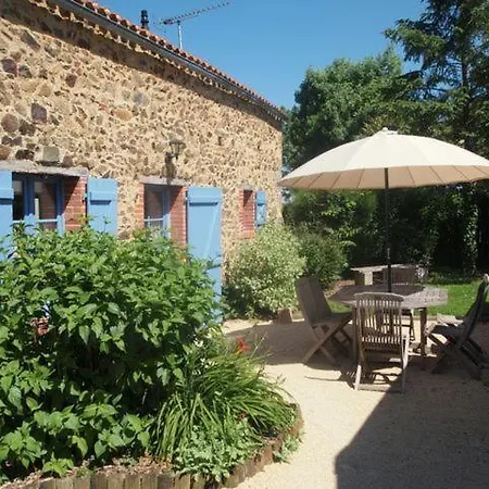 Alojamento de Acomodação e Pequeno-almoço D'hôtes Les Hautes Papinières Saint-Prouant