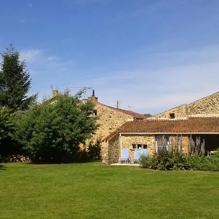 فندق مبيت وإفطار D'hotes Les Hautes Papinieres Saint-Prouant